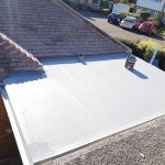 flat roofing installer
